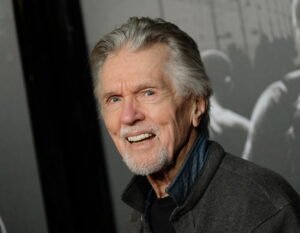 Actor Tom Skerritt, who played dads, cops and commanding officers, has died