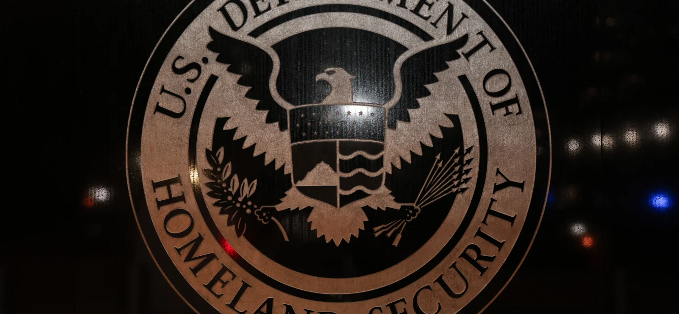 Hackers expose the identities of more than 40,000 DHS employees