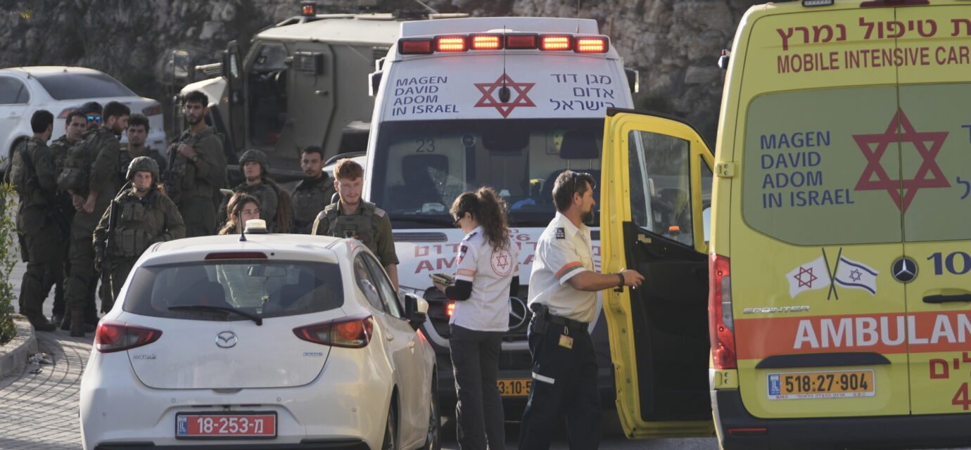 Israel orders closure of West Bank after soldiers kill 2 men behind an alleged attack