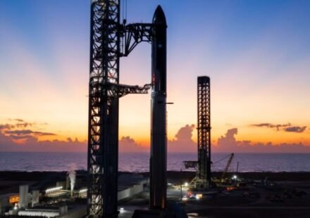 Latest estimate for Starship launches required to support a Moon landing? 22.