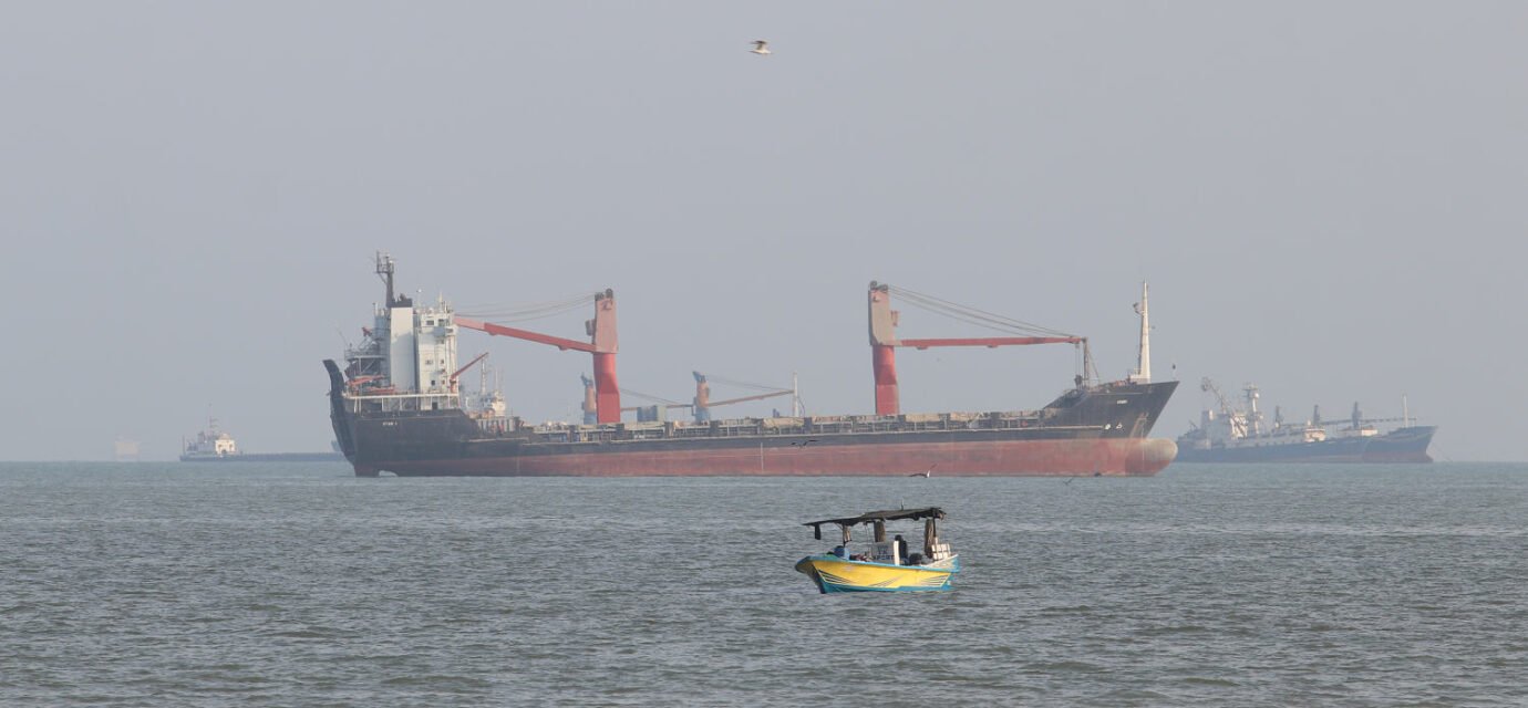 Oil prices rise, threatening to push cost of gas higher two weeks before midterms