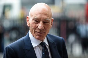 Patrick Stewart, a perceptive patriarch in ‘Star Trek’ and ‘X-Men,’ dies at 86