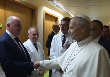 Pope Leo needs no further cancer treatment after lung surgery